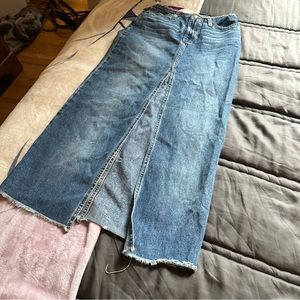 Vintage women’s long denim skirt size 1